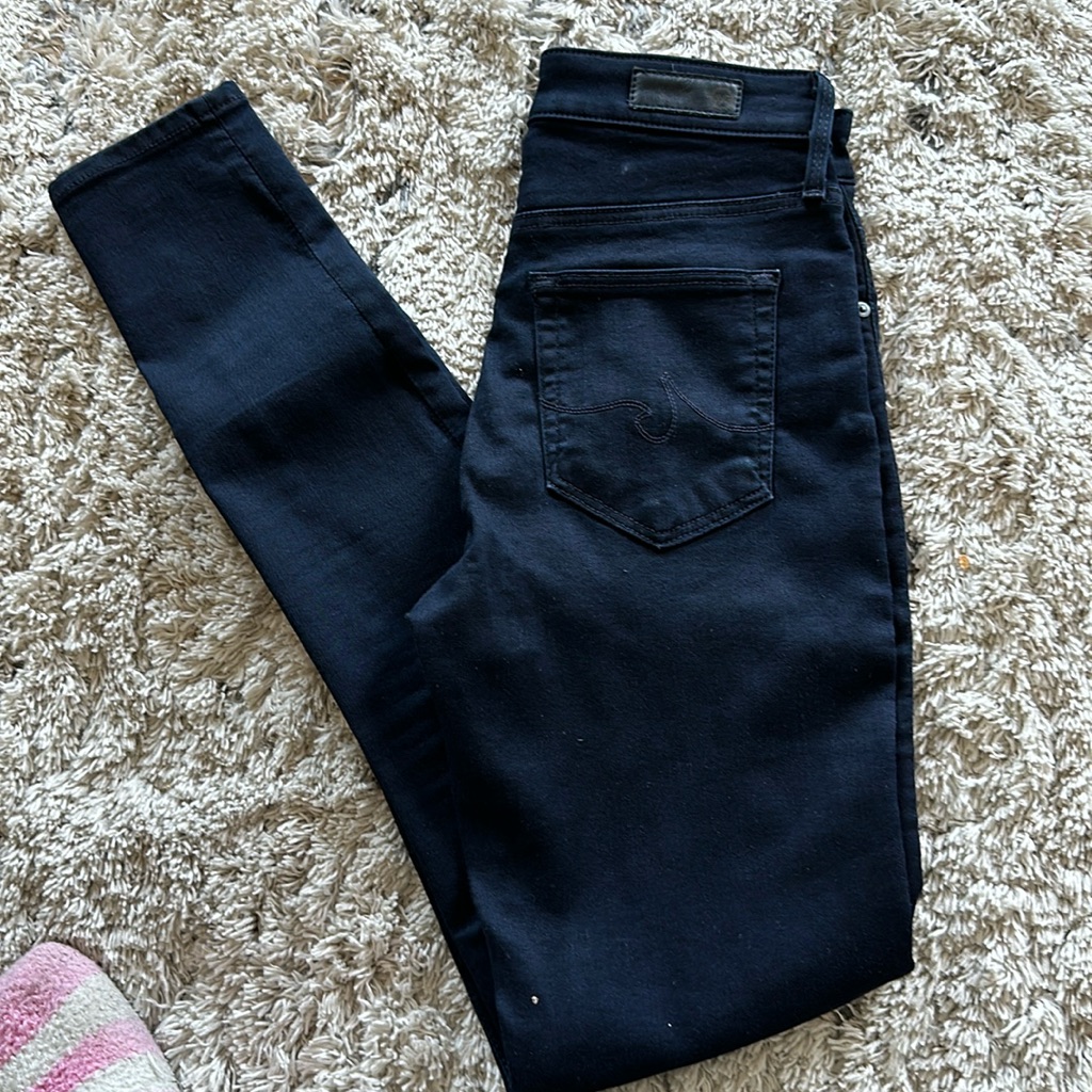 Ag Farrah Skinny Ankle Size 25 R